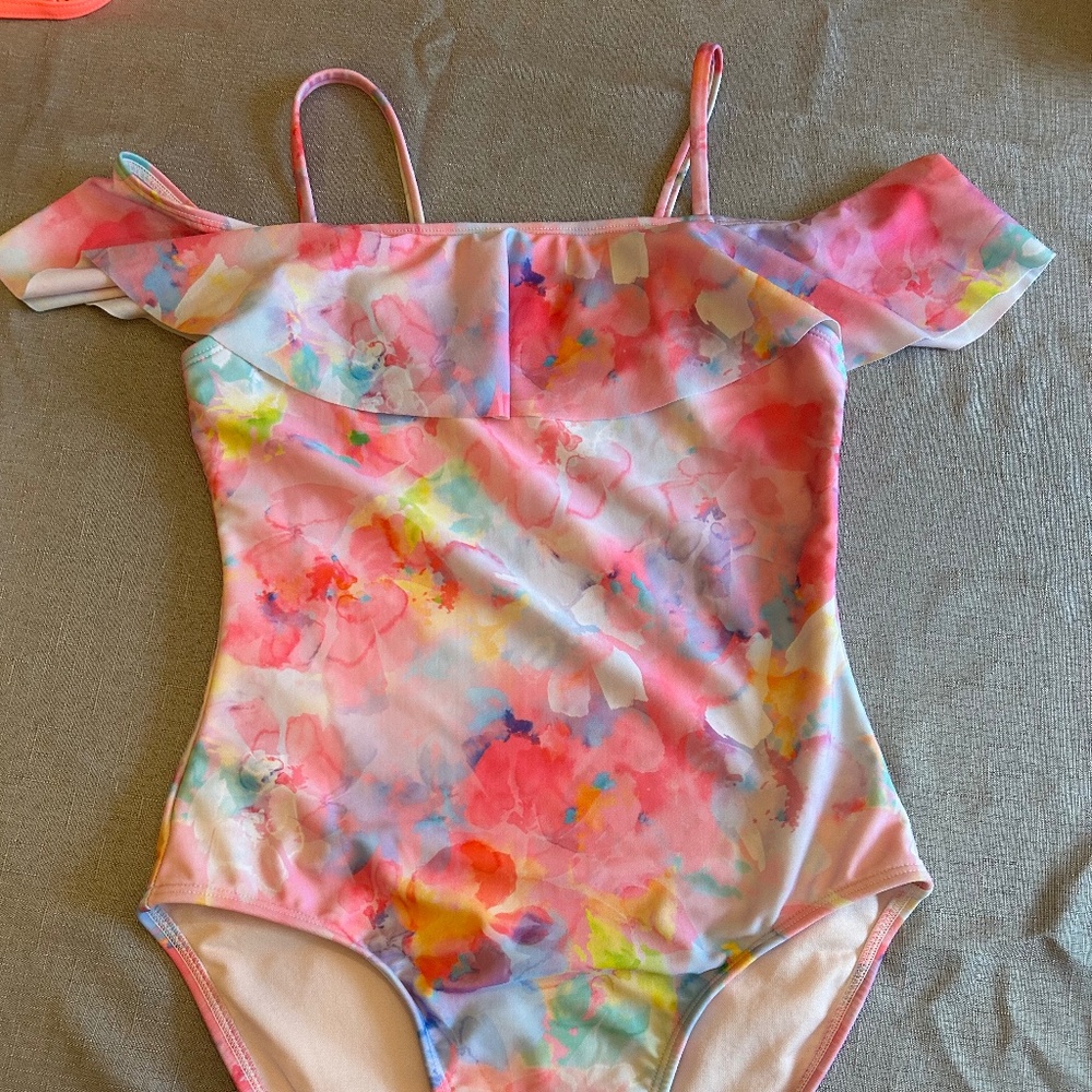 Girls xl (14) Swimsuit Cat and Jack